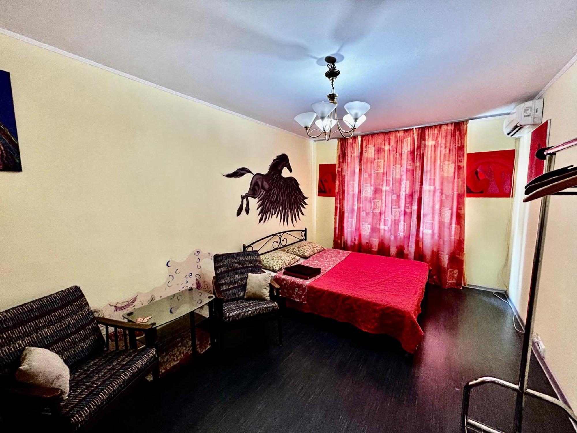 Apartment Near Train Station And Close To City Center Kiev Buitenkant foto